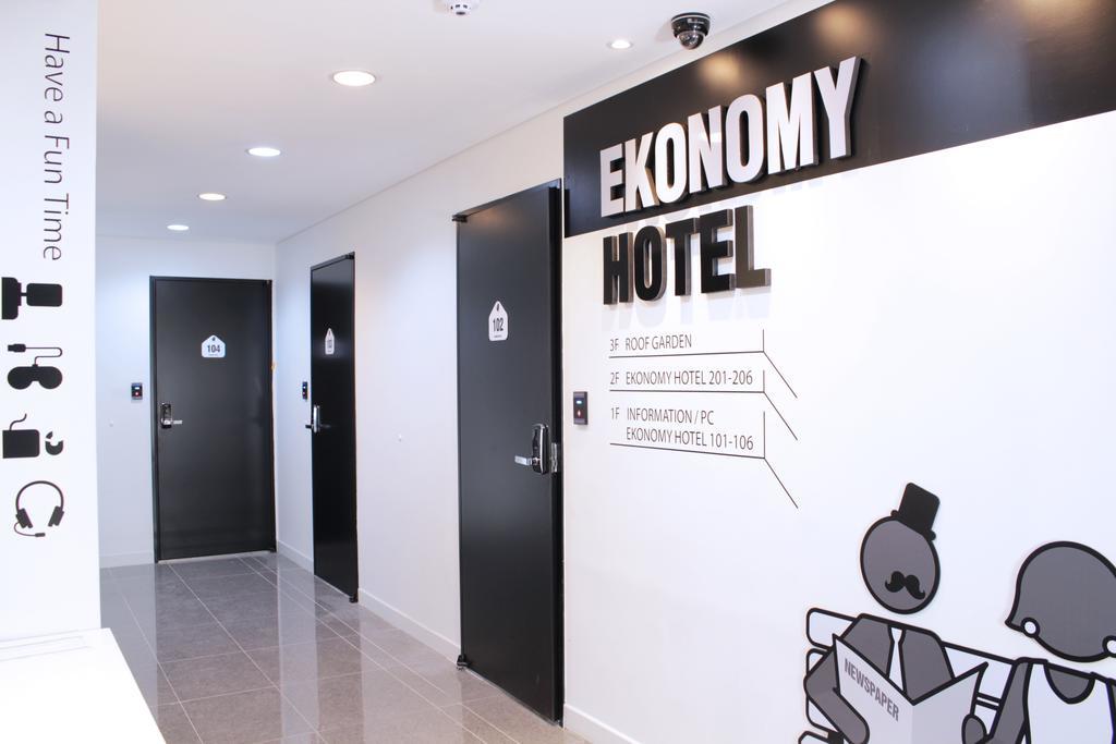 Ekonomy Hotel Dongdaemun Seúl Exterior foto