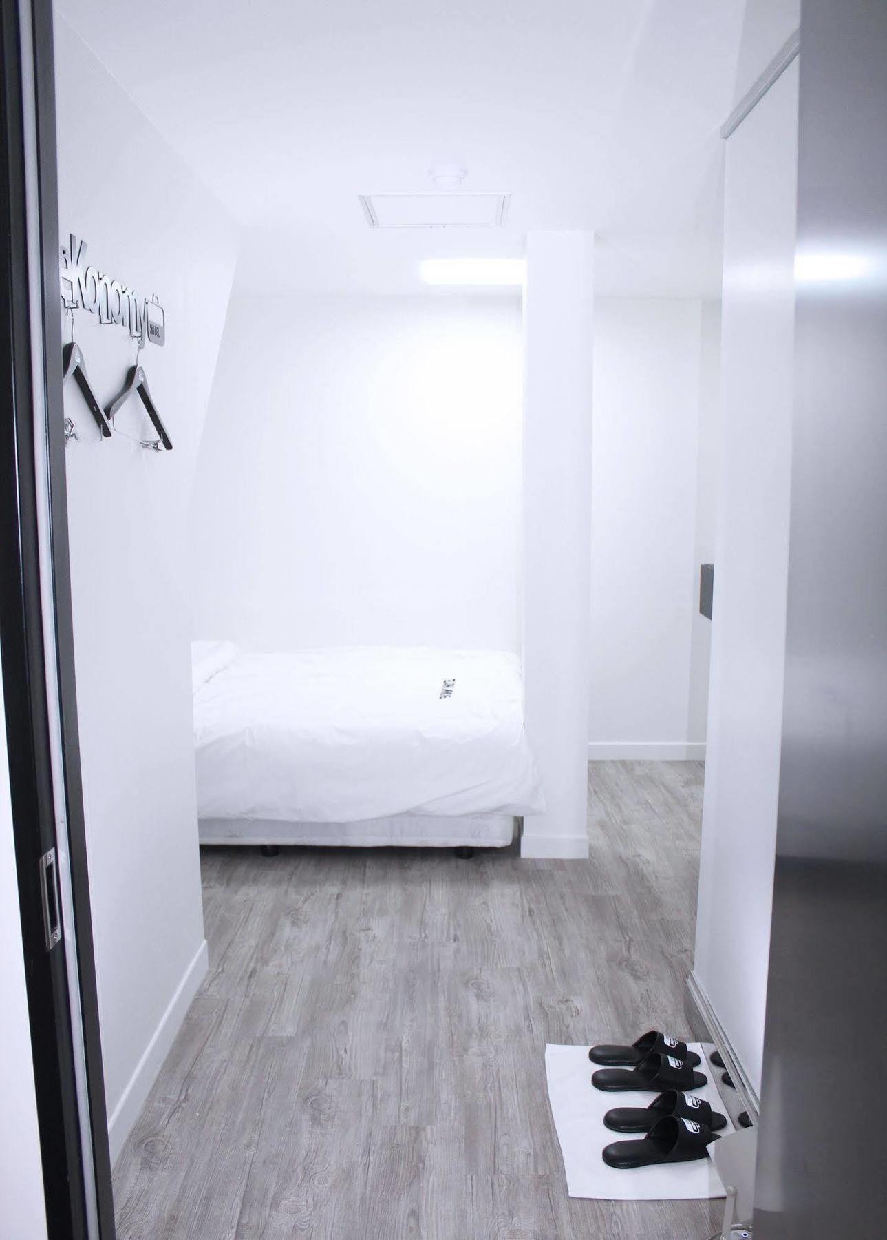 Ekonomy Hotel Dongdaemun Seúl Exterior foto